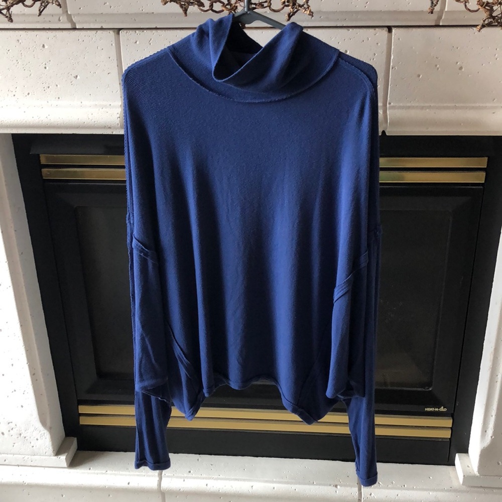 Free people blue batwing loose top medium